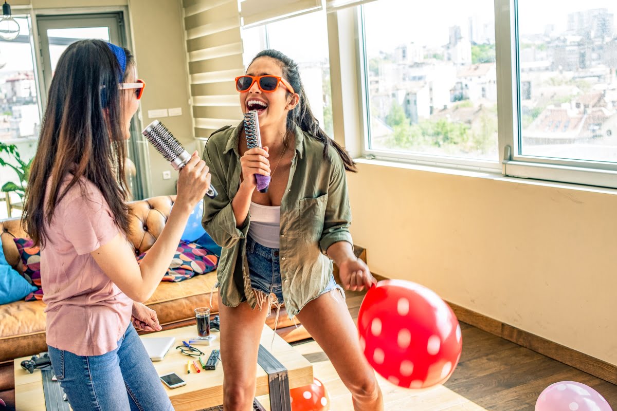 Arma el karaoke en casa