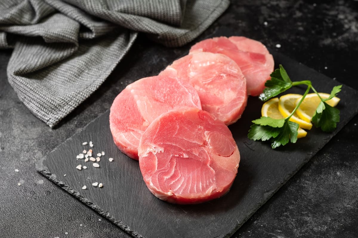 Come rico con estas recetas con medallones de atún.