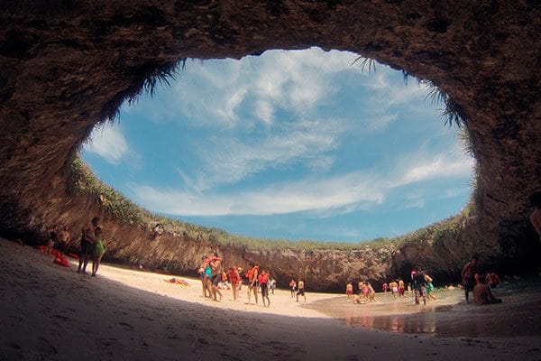 inline_745_https://saboryestilo.com.mx/vm-content/uploads/2019/09/Islas-Marietas-600x400.jpg