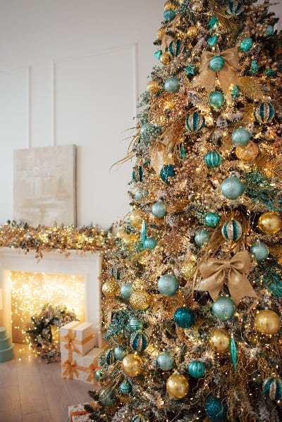 Árbol navideño dorado
