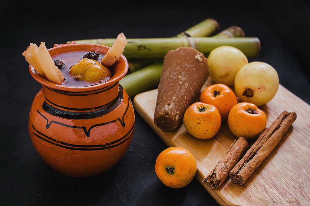 Receta ponche de frutas navideño