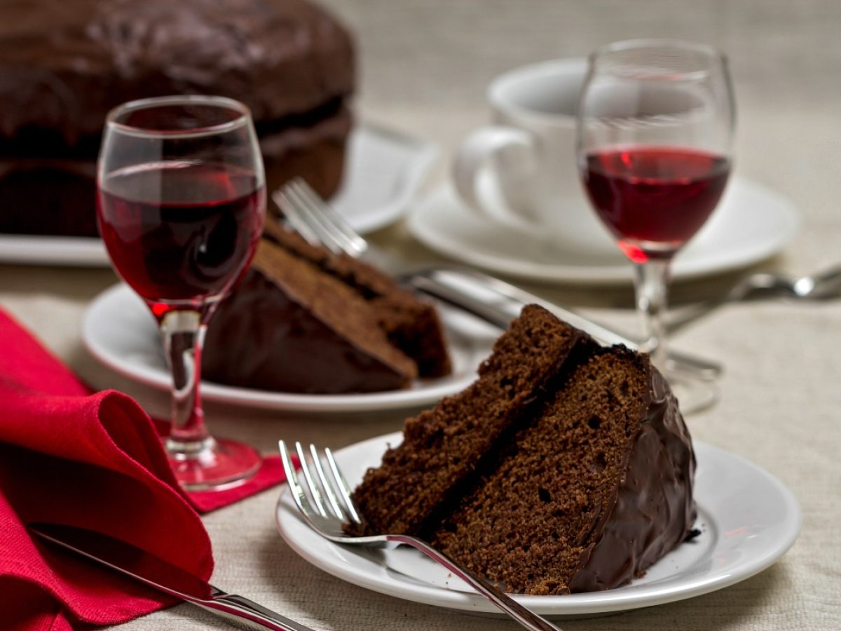 Pastel de chocolate y vino tinto | Vivir Mejor