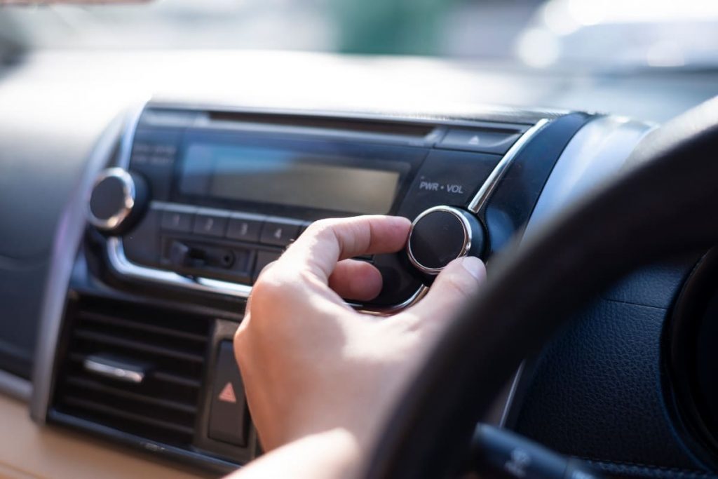 Escucha el mejor audio en tu auto.