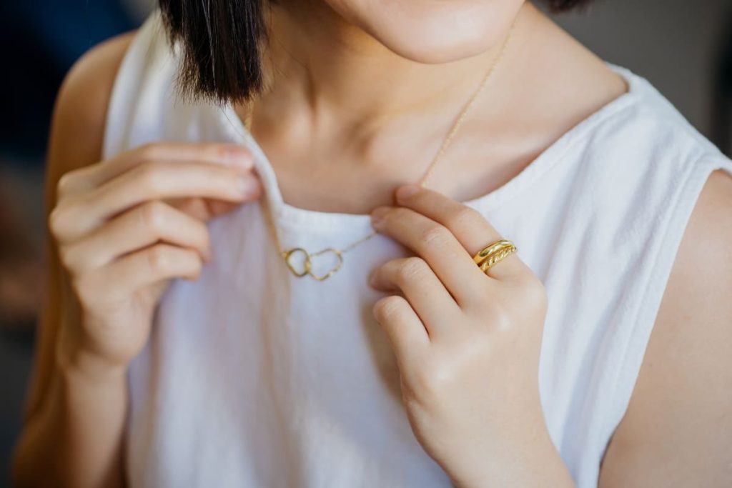 aretes de oro y joyas para mamá