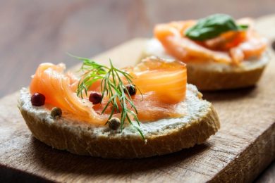 bruschetta-de-salmón-ahumado